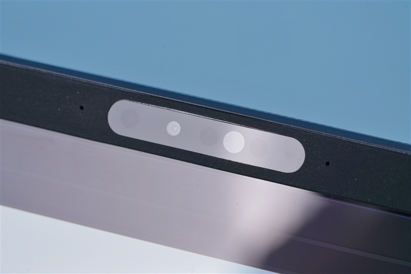 17.3-inch luxury folding screen! ASUS Lingyao X Fold Evaluation: One can be used as six.