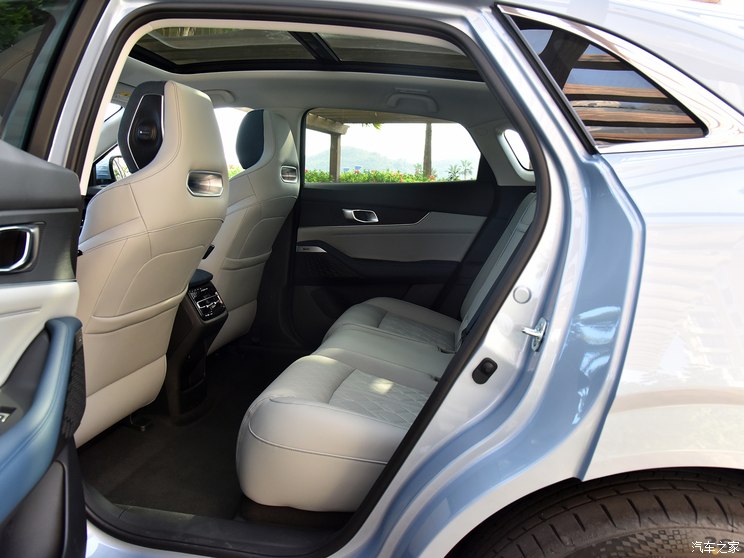 Changan Automobile Changan UNI-K New Energy 2022 Blue Whale iDD 1.5T distinguished model Changan Automobile Changan UNI-K New Energy 2022 Blue Whale iDD 1.5T distinguished model